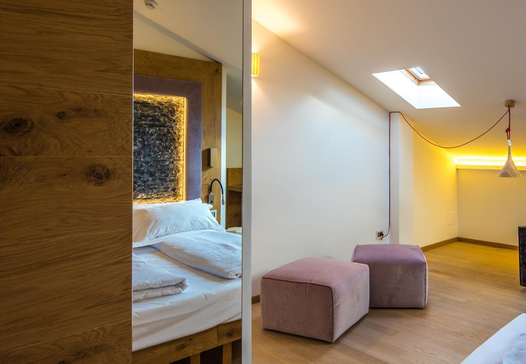 Albergo Caffe Centrale Mezzocorona Rum bild