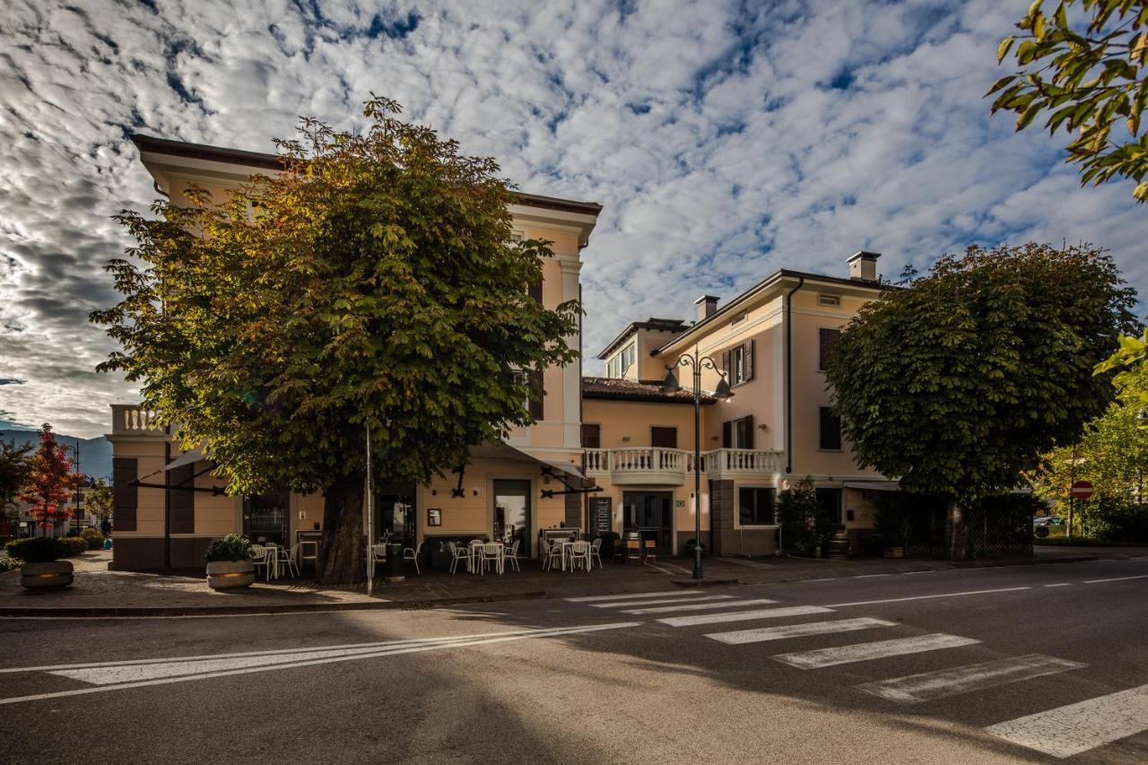 Albergo Caffe Centrale Mezzocorona Exteriör bild